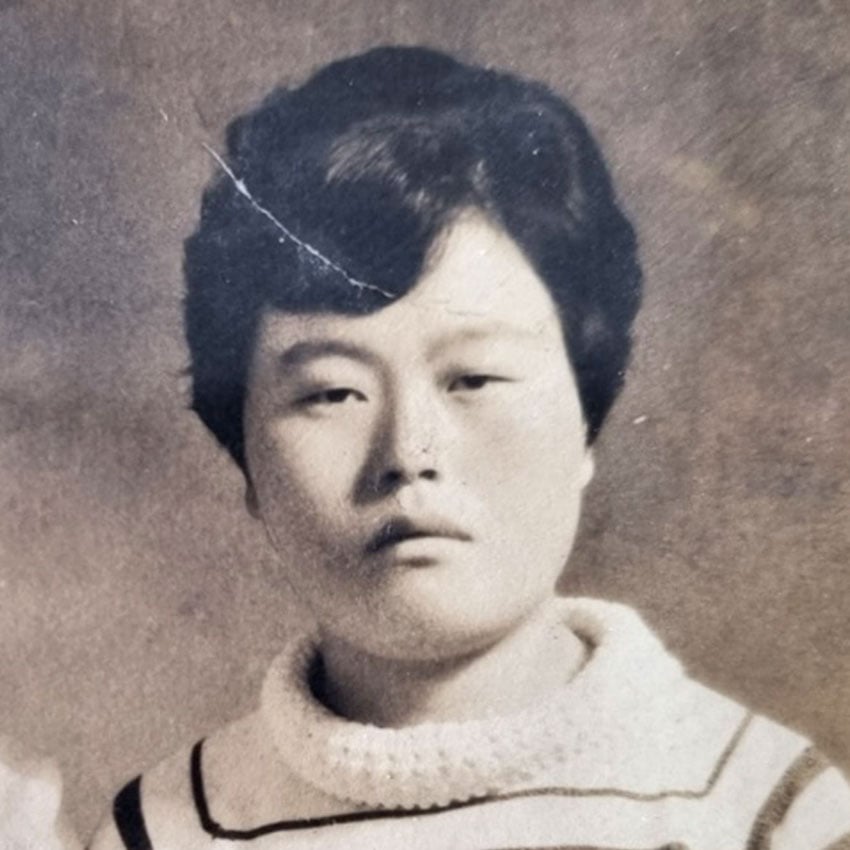 A close-up photo of a young woman.